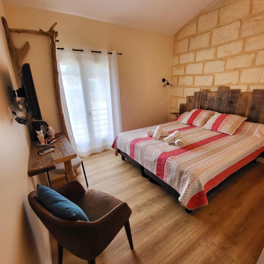 Manade Saint Louis Mas De La Paix Bed and Breakfast Vauvert Buitenkant foto