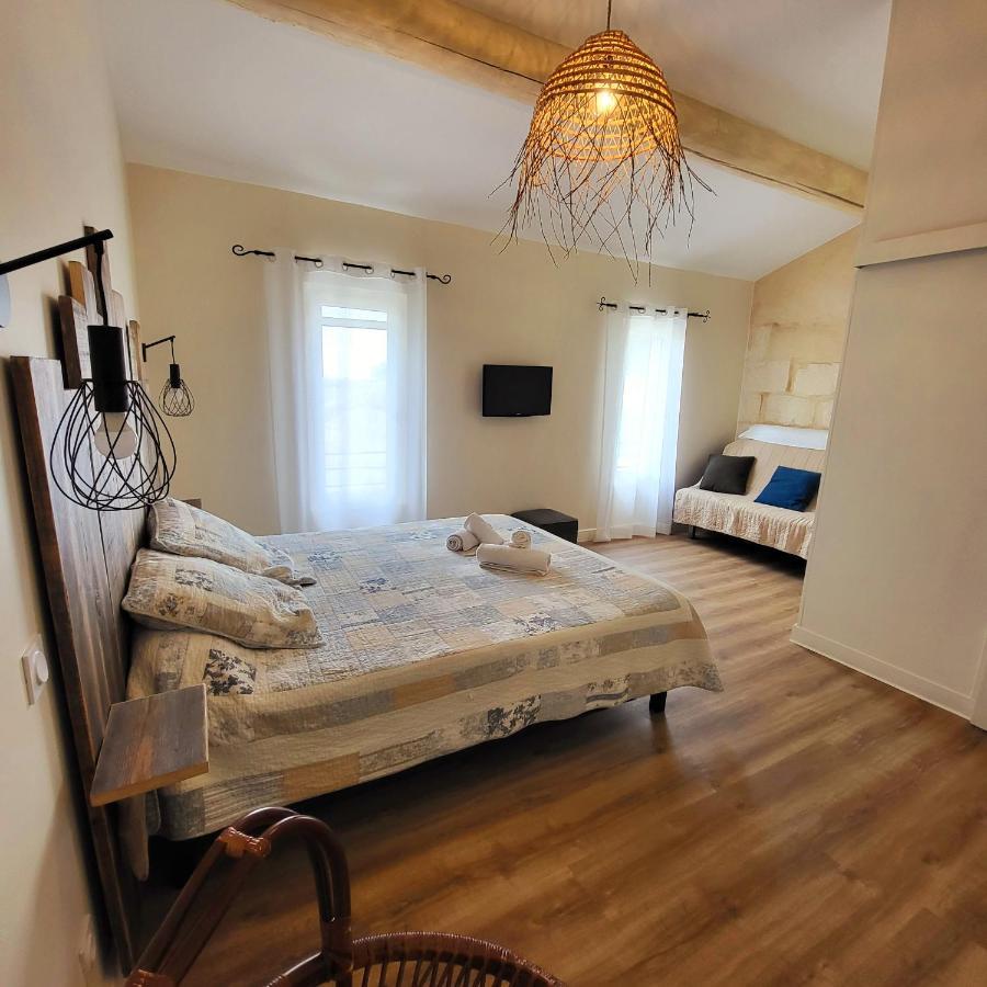 Manade Saint Louis Mas De La Paix Bed and Breakfast Vauvert Buitenkant foto