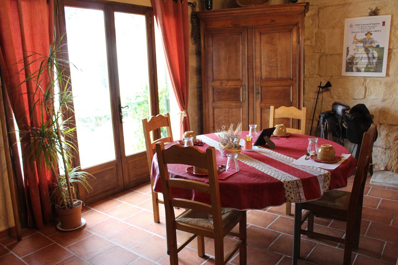 Manade Saint Louis Mas De La Paix Bed and Breakfast Vauvert Buitenkant foto